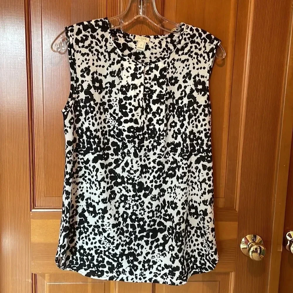 J.CREW black and white woman’s tank top